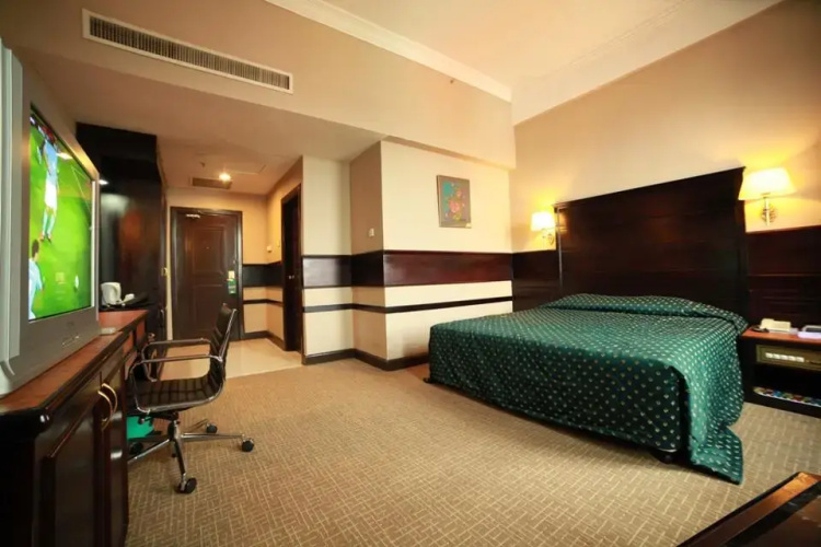 New Pacific Hotel