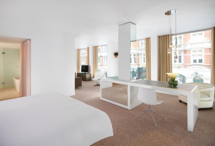 Corner Double Suite