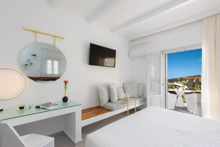 Elements SIFNOS Boutique