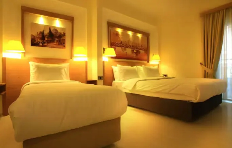 Superior Corner Triple room