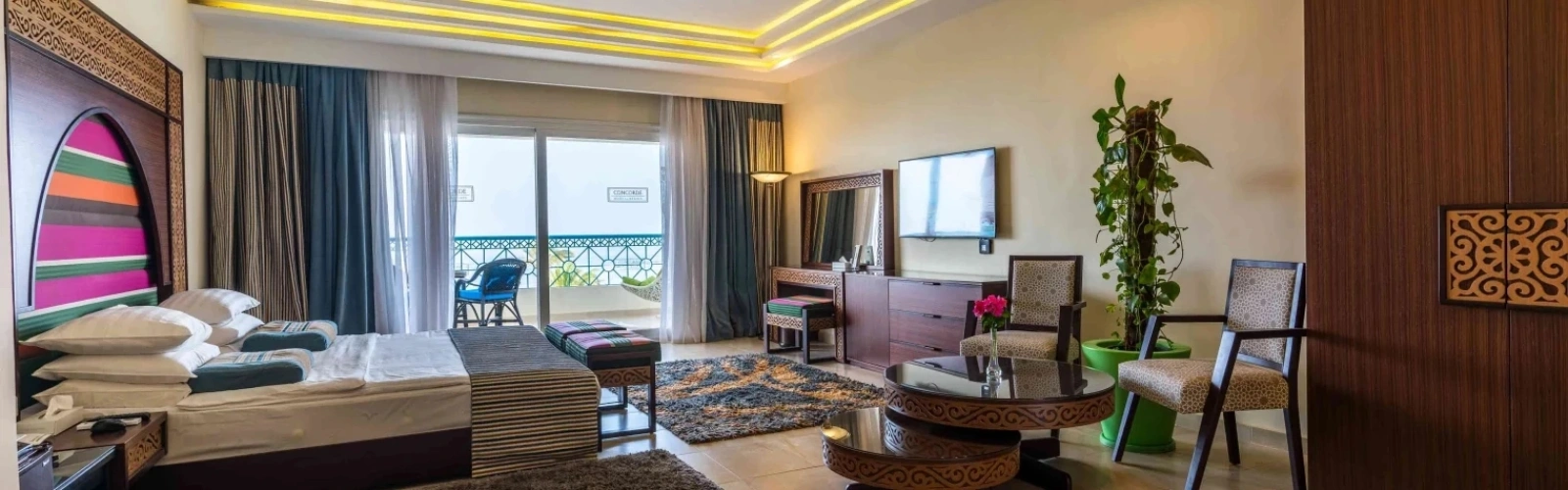 Deluxe Double Suite beachfront