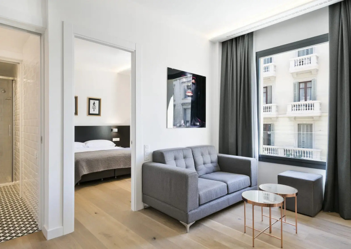 2 Bedrooms Apartment