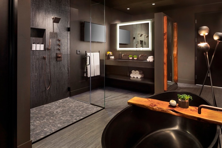 Creekside Double Atrium