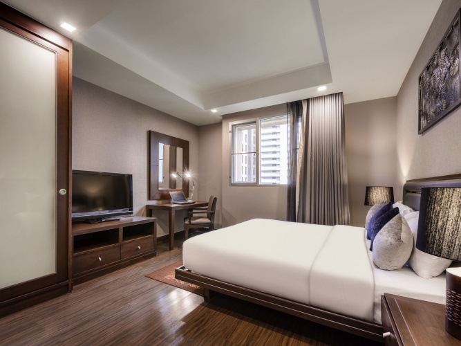Grand Double Suite with balcony and with city view