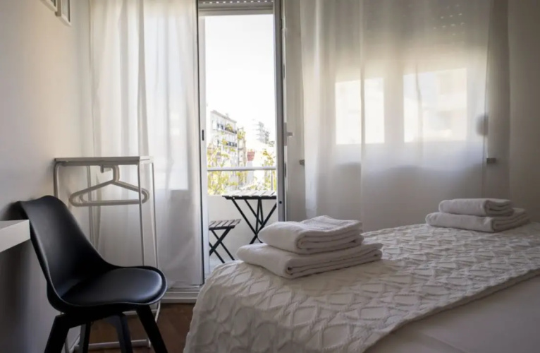 Sextuple Apartment