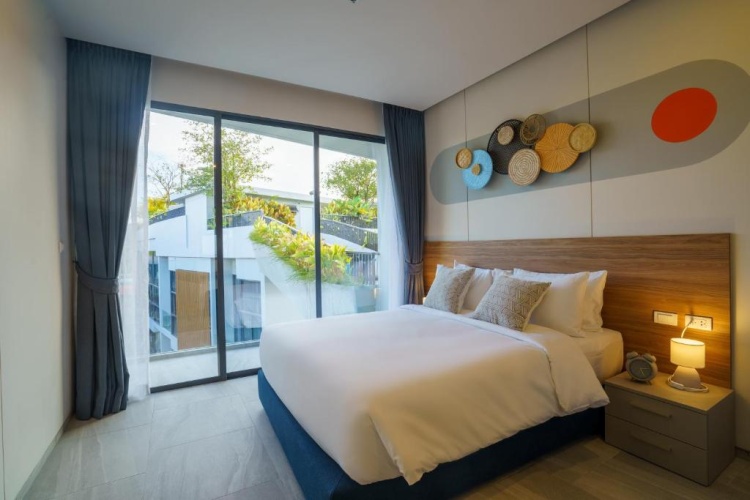 3 Bedrooms Condo Sextuple Suite