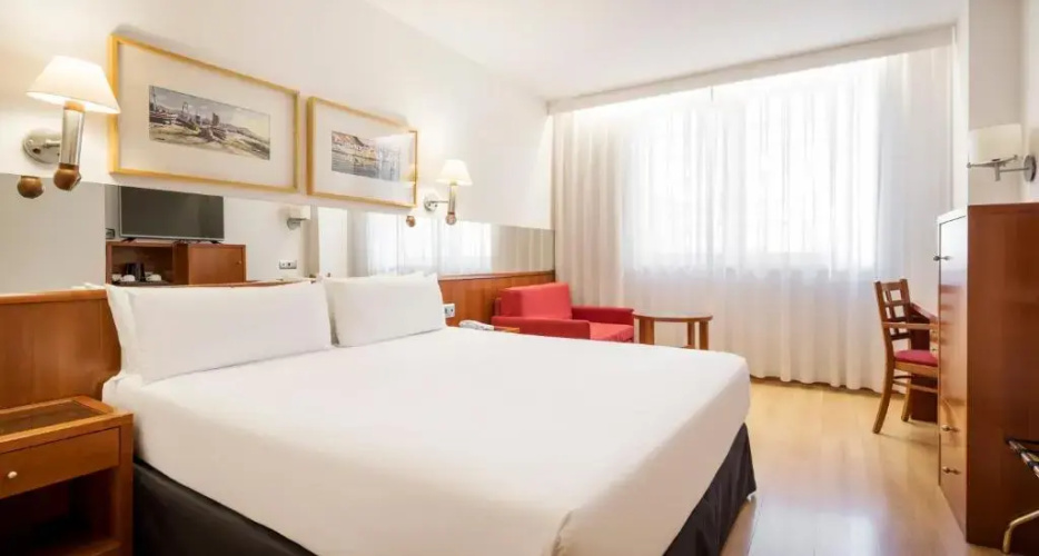 Ilunion Les Corts Spa Hotel