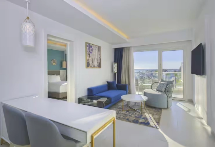 1 Bedroom Quadruple Suite with partial sea view