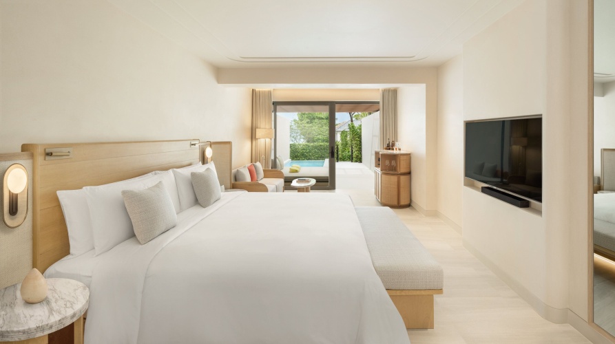 Reserve Pool Double Suite