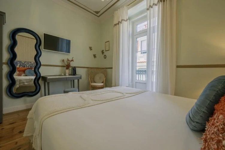 Sophia de Mello Breyner Double No. 05 room