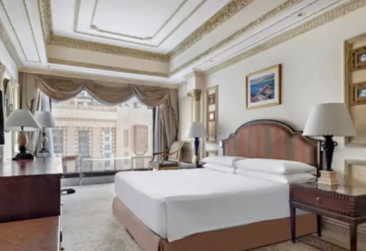 Classic Club Double room with city view