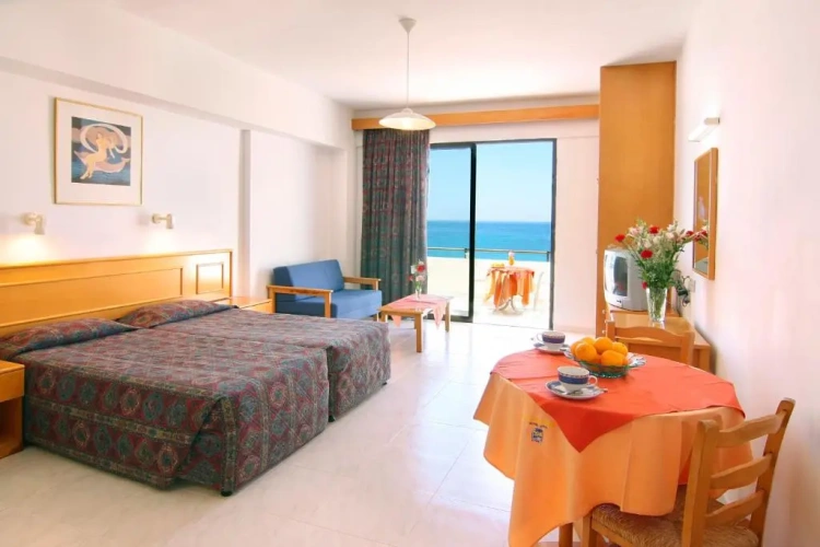 1 Bedroom Twin Apartment Limited View