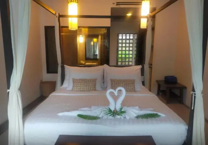 Deluxe Pool Access Double room