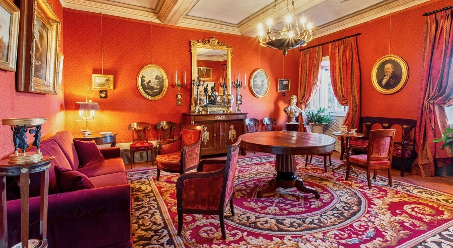 Red Double Suite