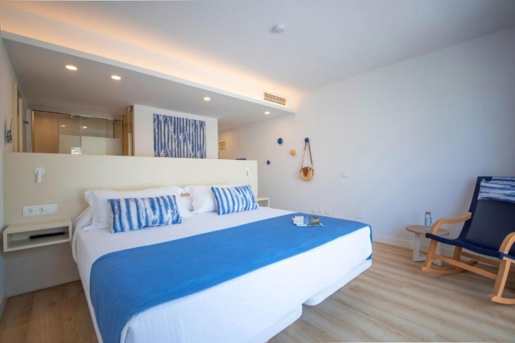 Superior Double room with balcony