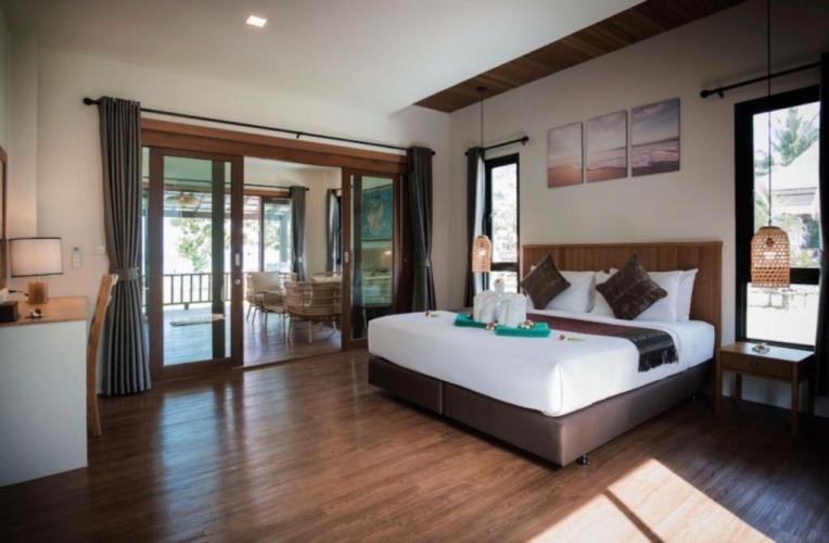 Lunar Double Suite