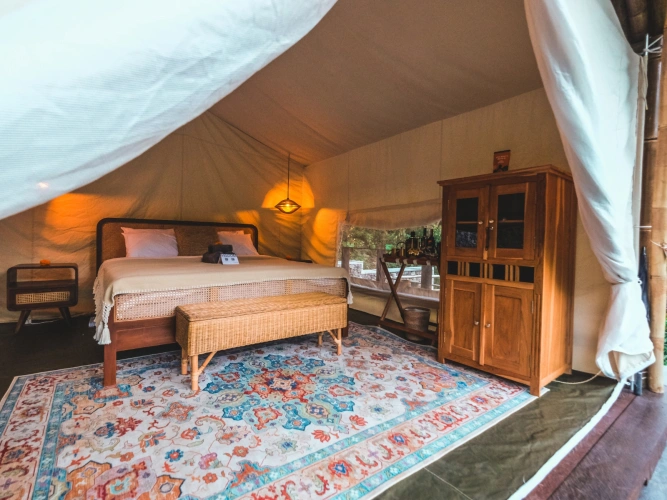 Deluxe Tent