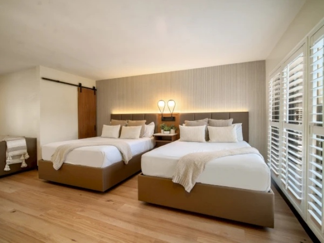 Quadruple Suite