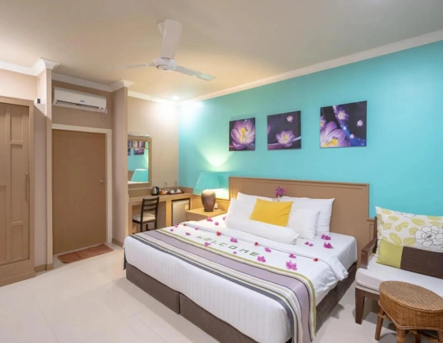 Superior Twin room with garden view