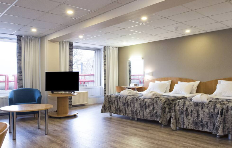 Marine Suite with balcony
