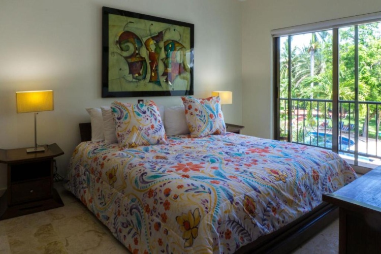 3 Bedrooms Apartment