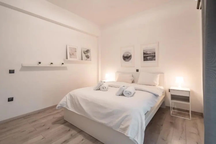 2 Bedrooms Apartment