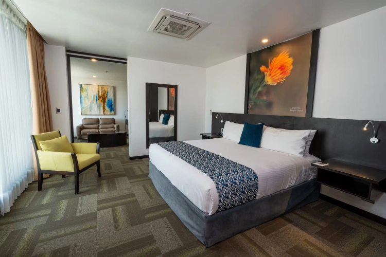 Double Suite