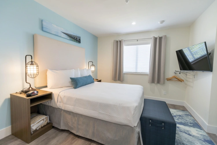 Deluxe Pet Friendly Suite with balcony