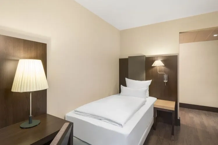 Basic Single room