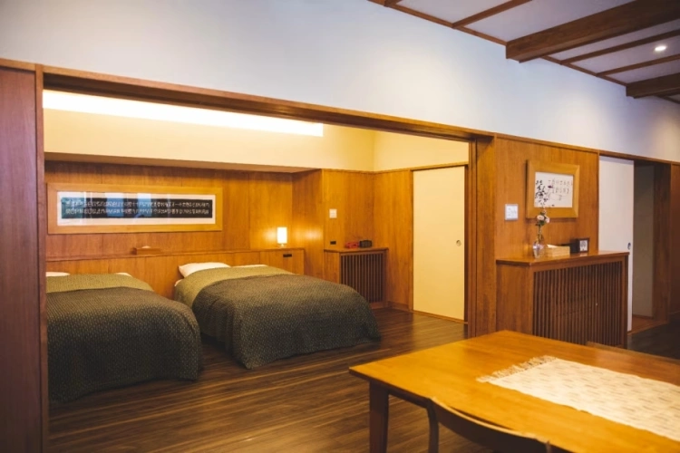 Premium Suite