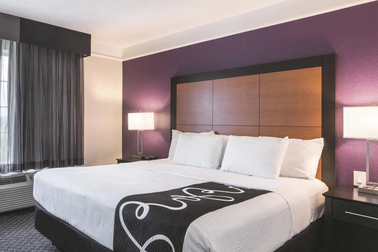 Deluxe Double Suite