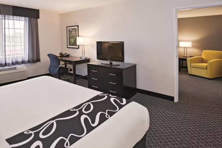 1 Bedroom Double Suite