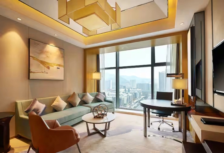 1 Bedroom Double Suite with park view