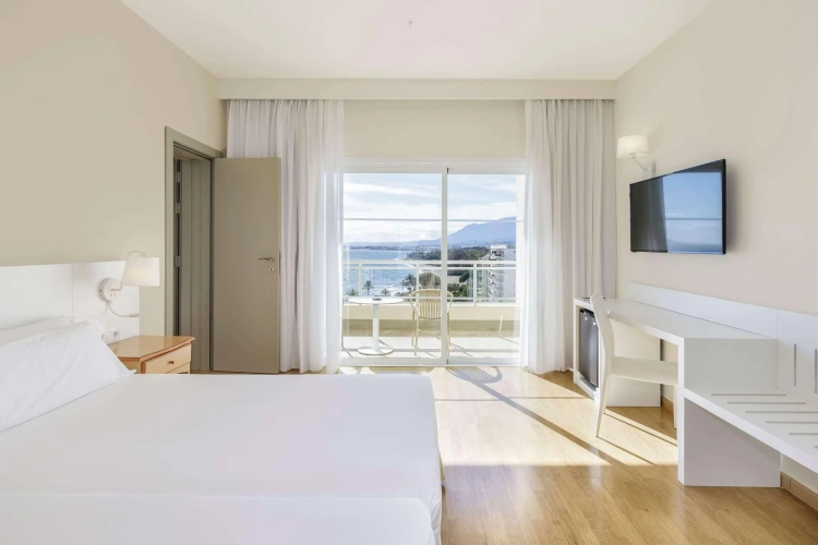 Sol Connected room with sea view