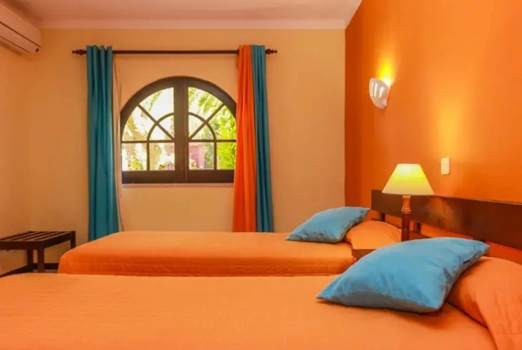 3 Bedrooms Apartment
