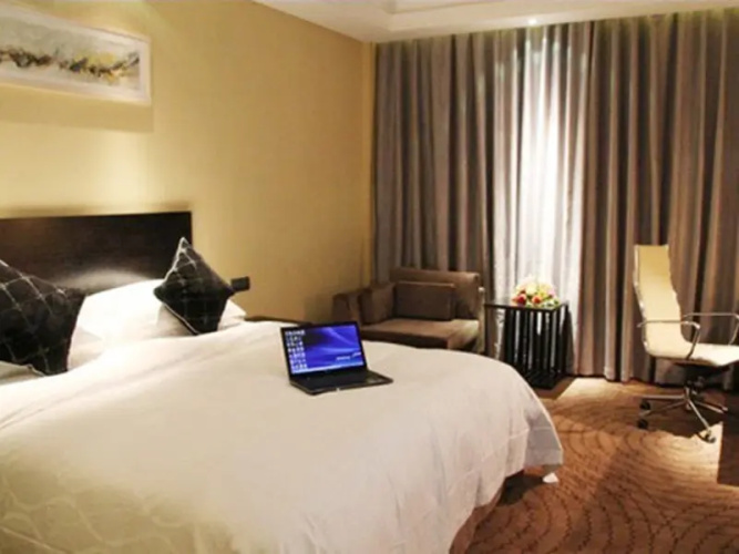 Metropark Longhua Hotel