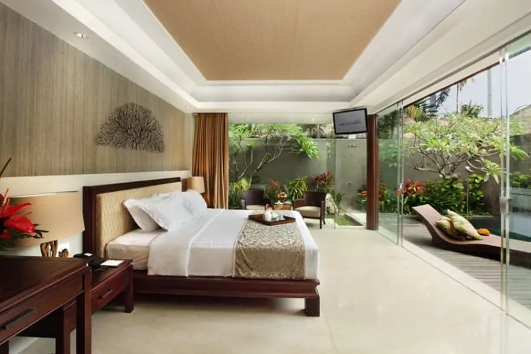 Club Double Pool Villa