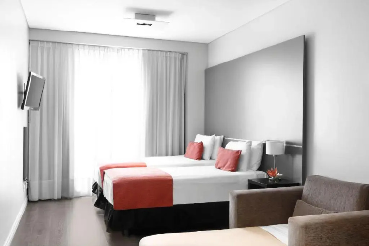 Cyan Recoleta Hotel