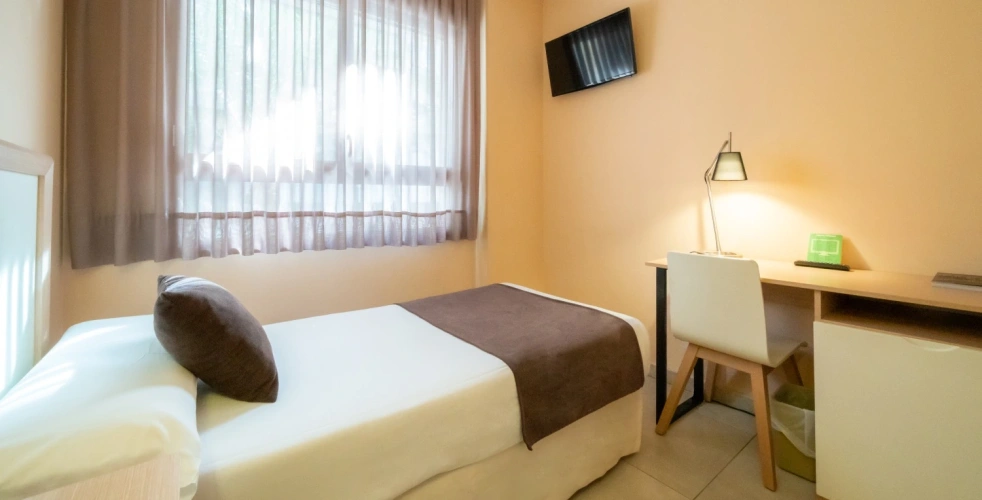 Adapted (Exterior) Single room