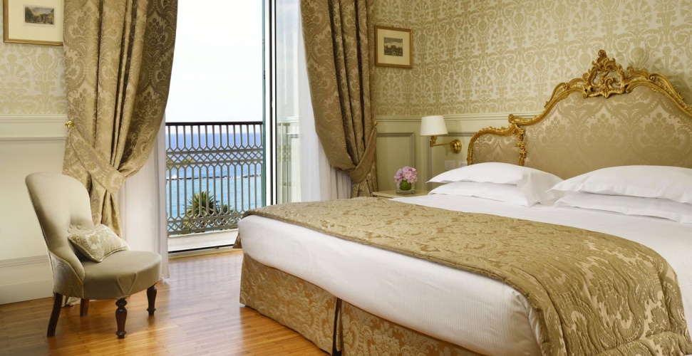 Exclusive Double Suite with balcony and with sea view
