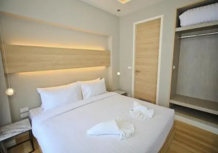 1 Bedroom Double Apartment with partial sea view