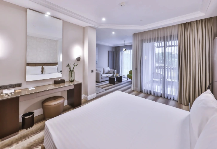 Deluxe with Fireplace Double Suite
