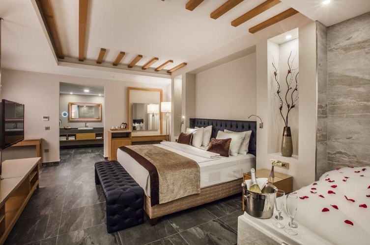 Honeymoon Double Suite