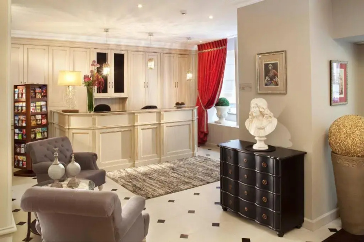 Hotel des Comedie