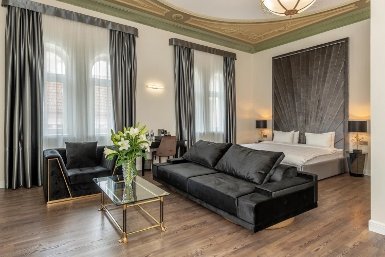 St. Palace Double Suite