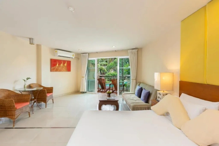 Deluxe Pool Access Double room