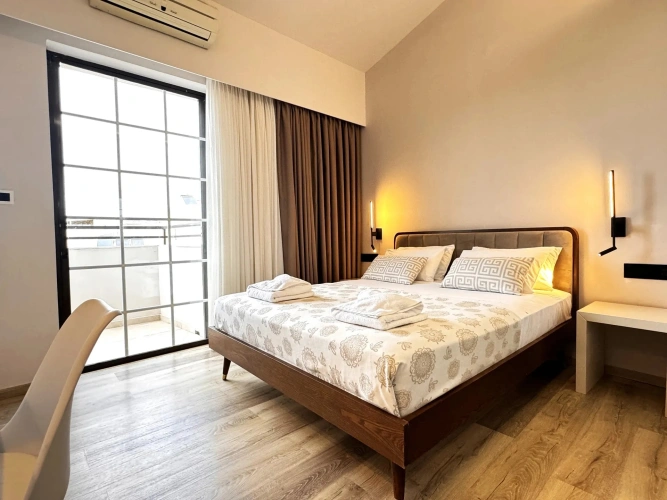 1 Bedroom Split Level Apartment