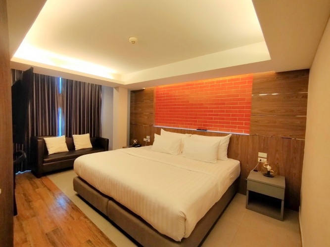Executive Suite