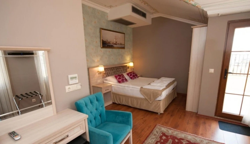 Suite with balcony