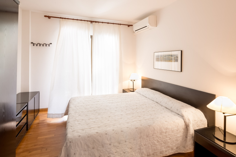 2 Bedrooms without Elevator Quadruple Apartment